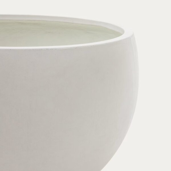 Bílý cementový zahradní květináč Kave Home Grau 48 cm