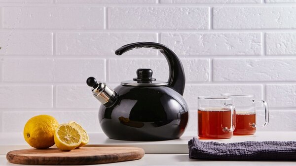 Altom Design tradiční smaltovaná ocelová Konvice 2,5 l černá