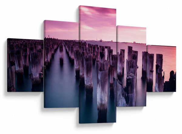 Obraz dřevěných kůlů (125x70 cm)