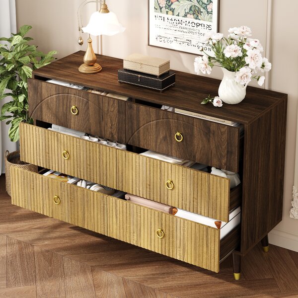 Komoda Moonbite s 6 zásuvkami, šířka 120 cm, dvoutónový design, přední část s pruhy, nohy z masivního dřeva, skříň do jídelny, materiál: MDF a dřevotříska, barva: přírodní