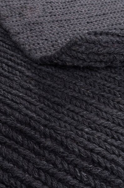 Přírodní kulatý koberec FIR WOOL 160 cm 2600 g/m2 antracit
