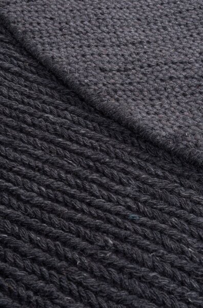 Přírodní kulatý koberec FIR WOOL 160 cm 2600 g/m2 antracit