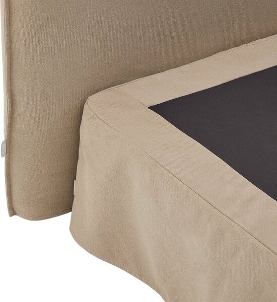 Kave Home Béžová dvoulůžková postel s čelem Jaira 150 x 190 cm
