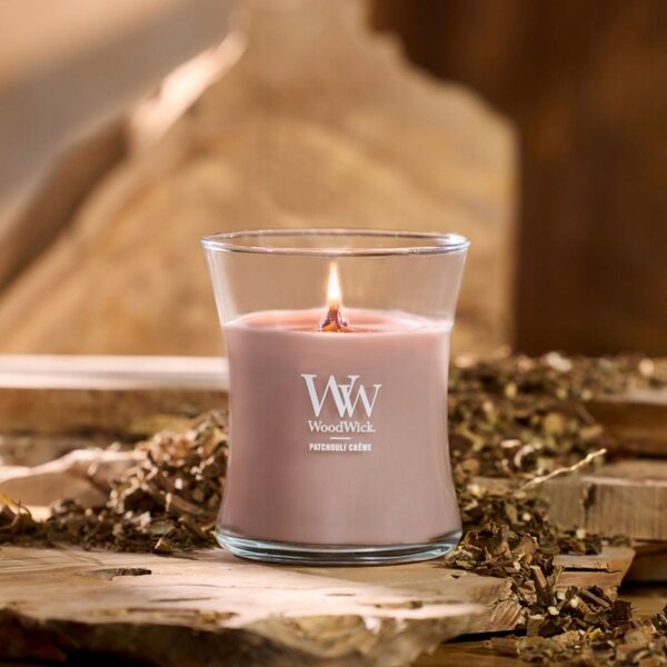 Sójová vonná svíčka PATCHOULI CREME Woodwick