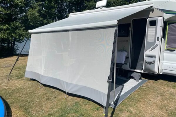Sluneční clona k markýze , čelní VÝŠKA: +/- 250 cm, ŠÍŘKA: 240 cm