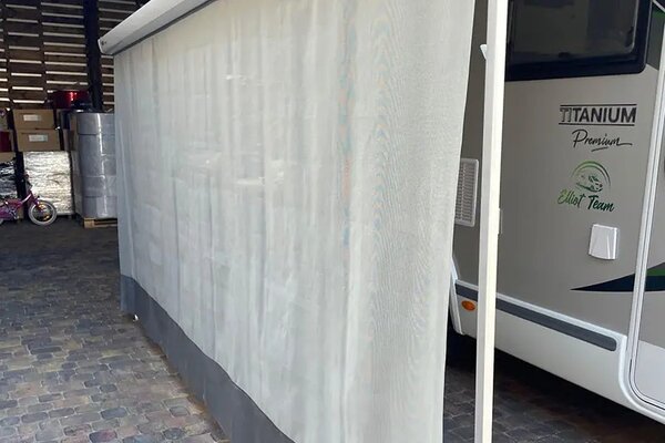 Sluneční clona k markýze , čelní VÝŠKA: +/- 250 cm, ŠÍŘKA: 240 cm