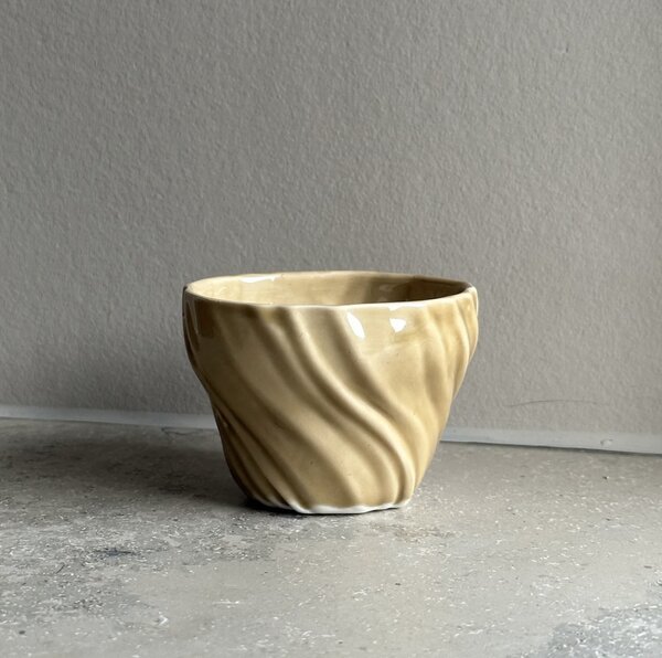 Atelier Marée Porcelánový hrnek Tides - Beige ATM106