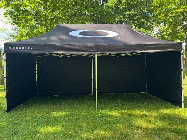 TENTino SET - Nůžkový párty stan 3x6 m /6 s jednostranným potiskem Typ konstrukce: STEEL HEXAGON, Rozsah potisku: pouze střecha, Plachtovina - gramáž: polyester 230 g/m2