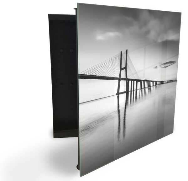Glasdekor skříňka na klíče - černo bílý most nad mořem - Pravé / Bílá