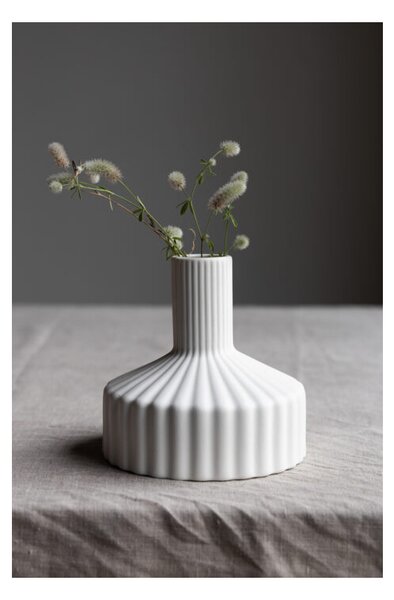 Keramická váza Samset Stripes White 16 cm Storefactory Scandinavia