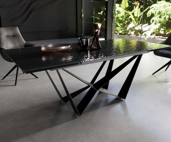 DELIFE Jídelní stůl Edge 200-300x100 sklo s reliéfem kouřově černé 3D design Spider plochá ocel černá rozkládací