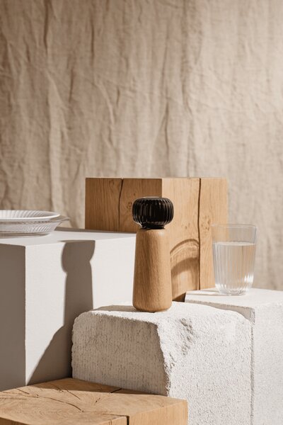 Kähler Design Dřevěný mlýnek Hammershøi Black - M KD425