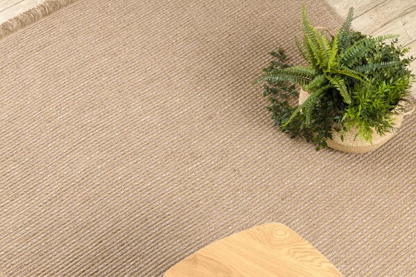 Koberec JUTE 3652 s třásněmi, tmavě béžový