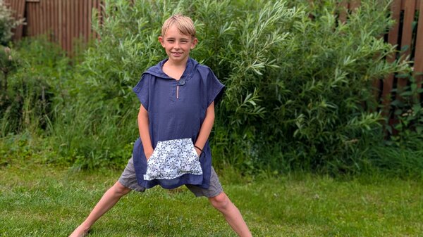 Nelly Pončo dětské super soft - tmavě modrá - kratší verze Rozměr: 98 - 116 cm