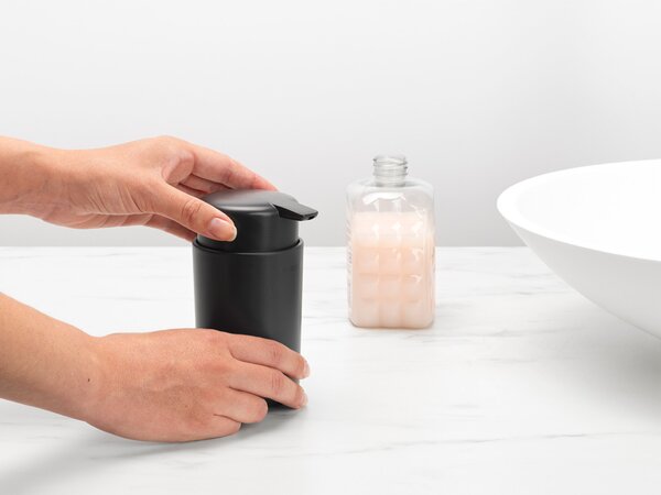 Brabantia ReNew dávkovač mýdla 250 ml šedá 280245