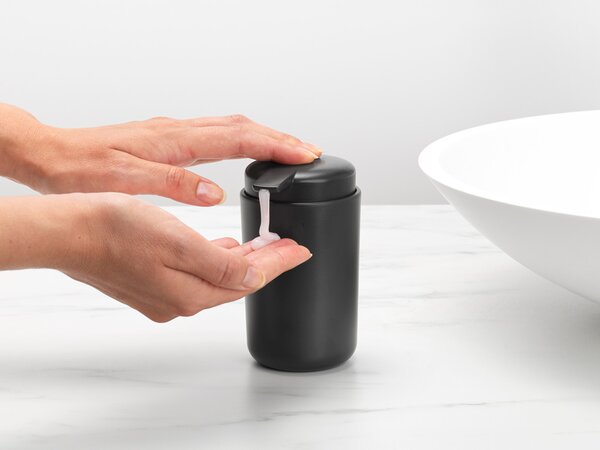 Brabantia ReNew dávkovač mýdla 250 ml šedá 280245