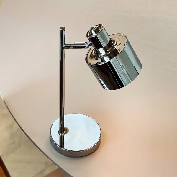 Dyberg Larsen LED stolní lampa na baterie Ocean Mini, chrom, stmívatelný, Chrom / stříbro, Obývací pokoj / jídelna, kov, Skandinávský