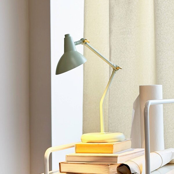 Dyberg Larsen stolní lampa Vela, mátová, výška 45 cm, Zelená, Obývací pokoj / jídelna, kov, Skandinávský