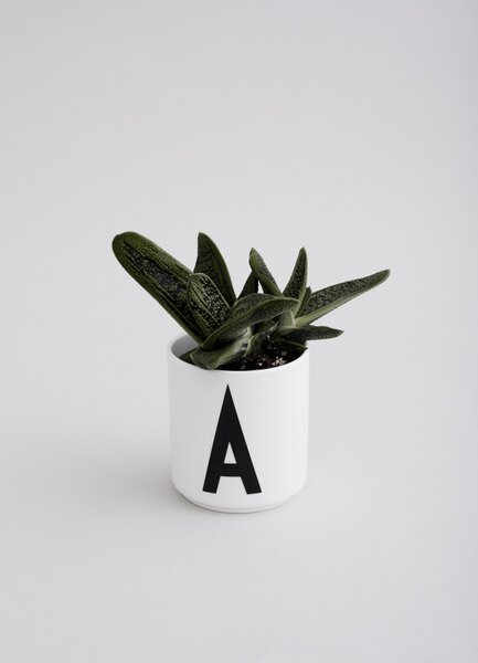 Design Letters Porcelánový hrneček Letters White A - Z Písmeno: C