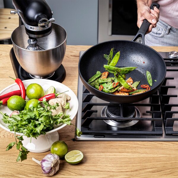 WOK vrstva z keramiky 28 cm KitchenAid - Online Only vaření, Online Only