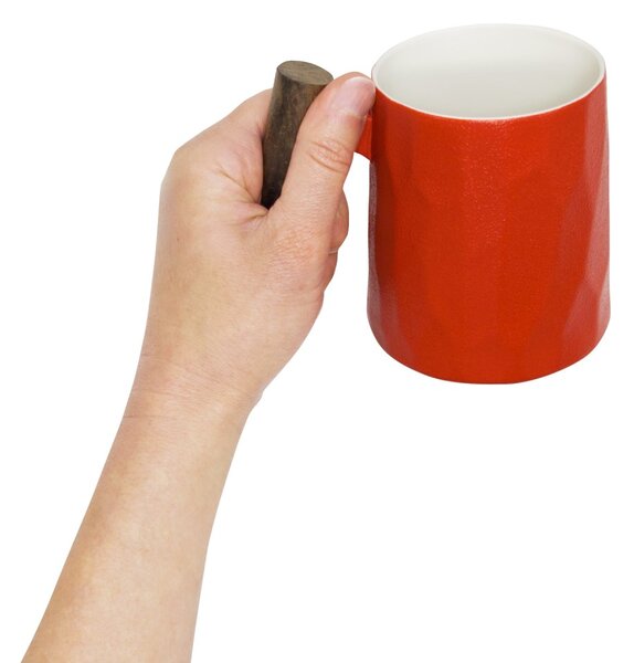 Porcelánový hrnek Tea Logic Rouge Facette, červený, dřevěná rukojeť, matný, 400 ml