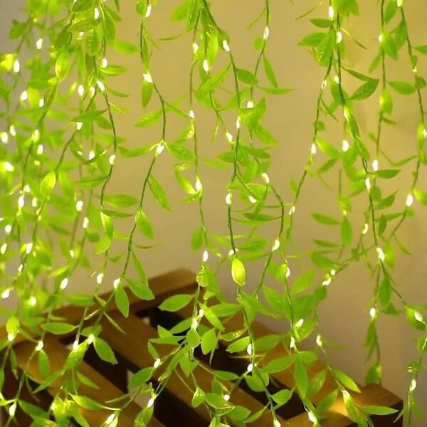 Světelný závěs s listy 200 LED 5,85 m SPRINGOS CL4125