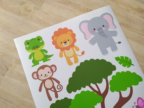 Strom ze ZOO textilní přelepitelné samolepky na zeď arch 50 x 75 cm