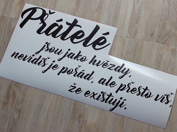 Citát přátelé samolepka na zeď 159 x 75 cm