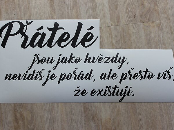 Citát přátelé samolepka na zeď 159 x 75 cm
