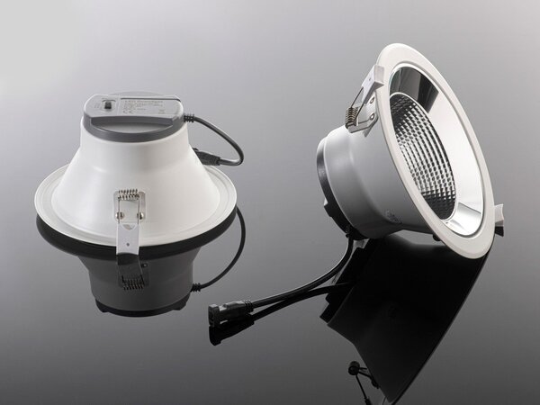 LED2 2236151 LED2 Zápustné venkovní svítidlo ALFA II 17 9-15W 3CCT 3000K/3500K/4000K UGR bílá - LED2 Lighting