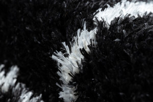 Koberec FLUFFY 2373 shaggy kratka, trellis - antracit / bílý