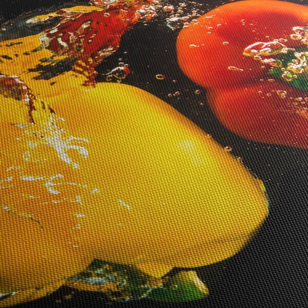 Obraz - papriky ve vodě (210x100 cm)