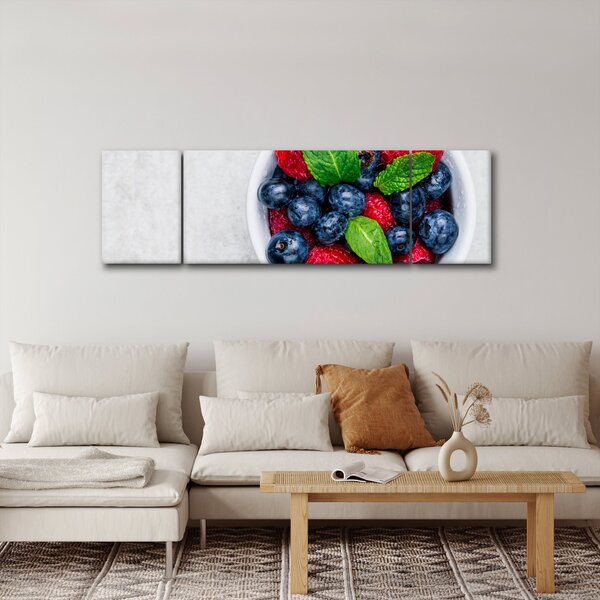 Obraz - miska s lesním ovocem (170x50 cm)