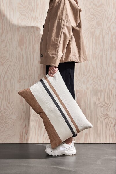 OYOY Bavlněný povlak na polštář Sofuto Long - Off White OY257