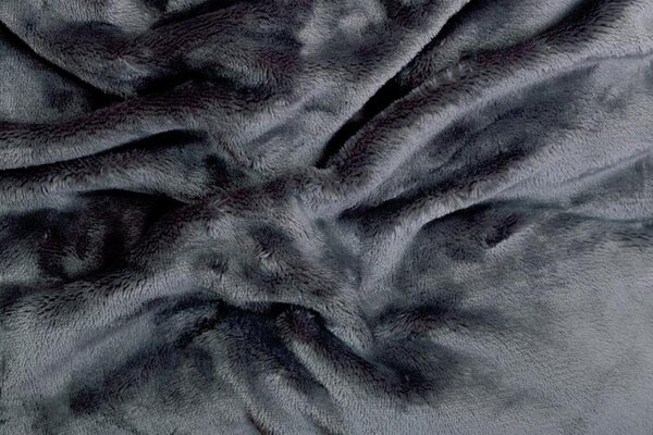 Mikroflanelové prostěradlo tmavě šedé barvy. Je vhodné na zimní období, krásně hřeje. Rozměr prostěradla je 90x200x20 cm