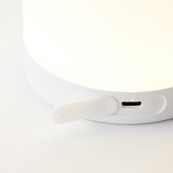 Brilliant G40955/05 AKU stolní lampa ARO RGB bílý lem USB-C, IP44