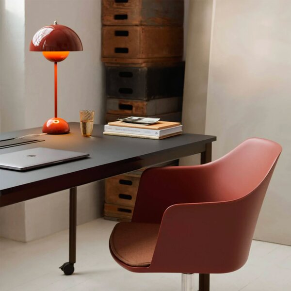 &Tradition designové židle Rely Indoor Armchair On Wheels Adjustable