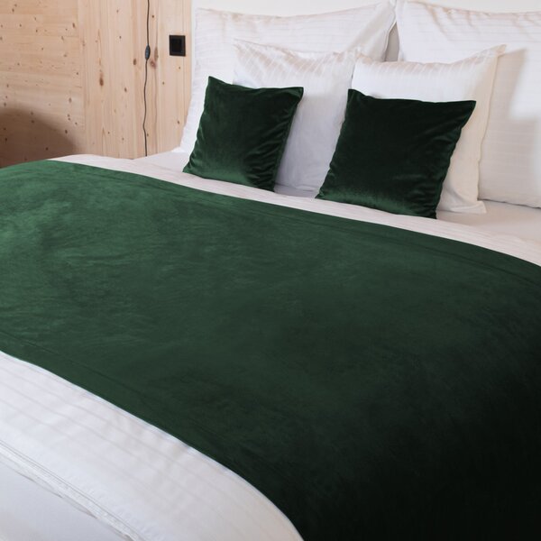 Biante Sametový přehoz/běhoun na postel Velvet Premium SVP-012 Zelený 50x140 cm