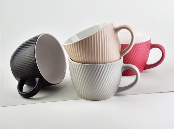 Affekdesign Hrnek SALLY LINES 480 ml černý