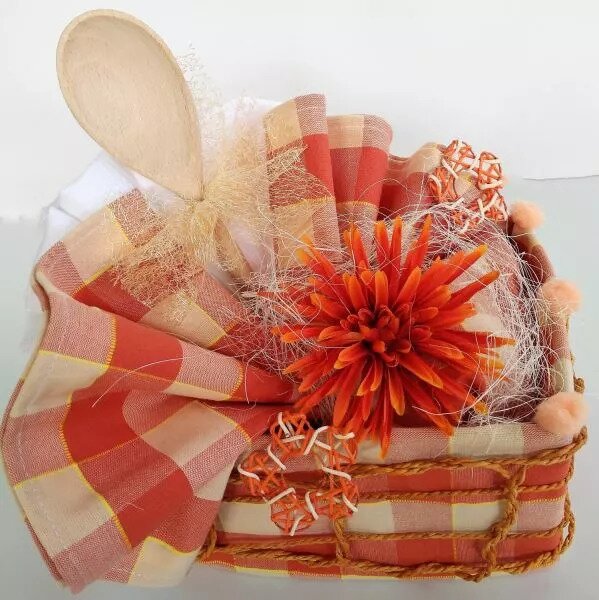 Textilní kuchyňský košíček z utěrek