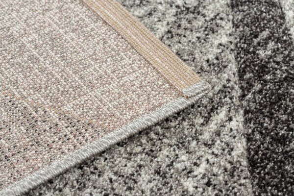 Koberec FEEL 5673/16811 HERRINGBONE černý / šedý / krémový