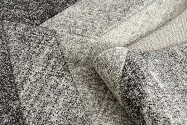Koberec FEEL 5673/16811 HERRINGBONE černý / šedý / krémový