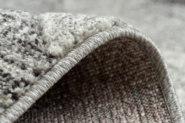 Koberec FEEL 5673/16811 HERRINGBONE černý / šedý / krémový