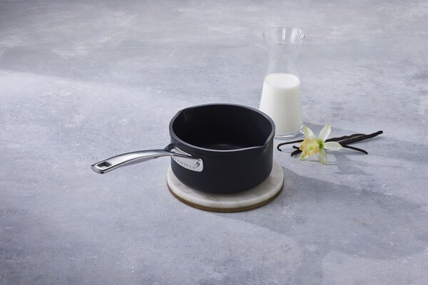 Le Creuset 51109160010002 Rendlík na mléko nepřilnavý hliník 16 cm