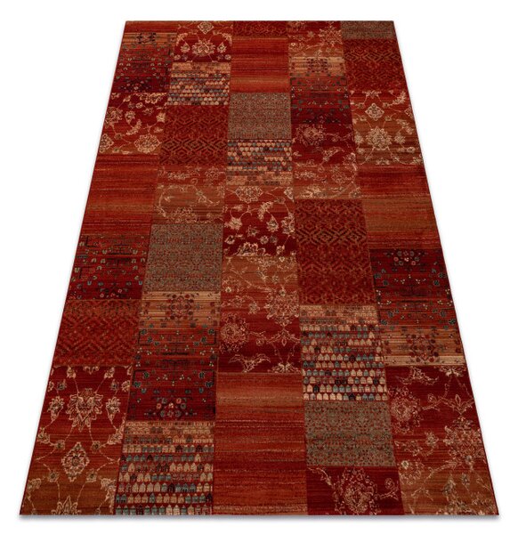 Koberec KASHQAI 4327 300 Patchwork bordó