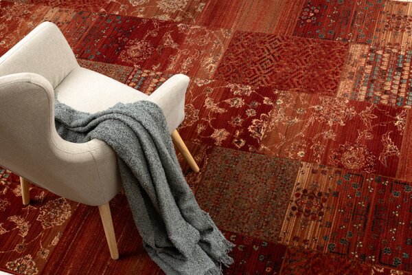 Koberec KASHQAI 4327 300 Patchwork bordó