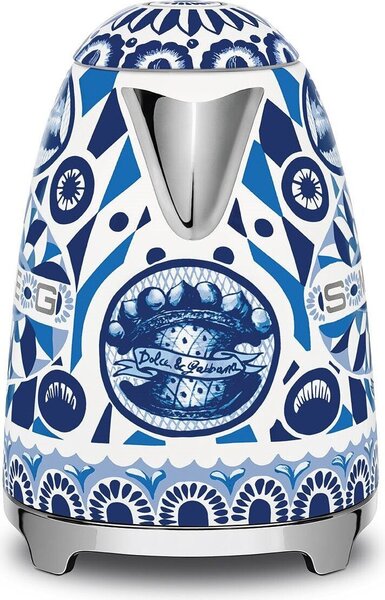 Smeg KLF03DGBEU. Rychlovarná konvice D&G Blu Mediterraneo