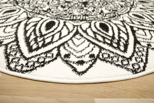 Koberec Lima G754A mandala, bílý / černý kruh