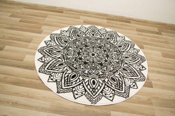 Koberec Lima G754A mandala, bílý / černý kruh