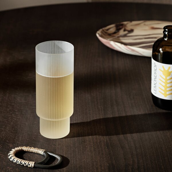 FERM LIVING Vysoké skleničky Ripple, Frosted, sada 4 kusů